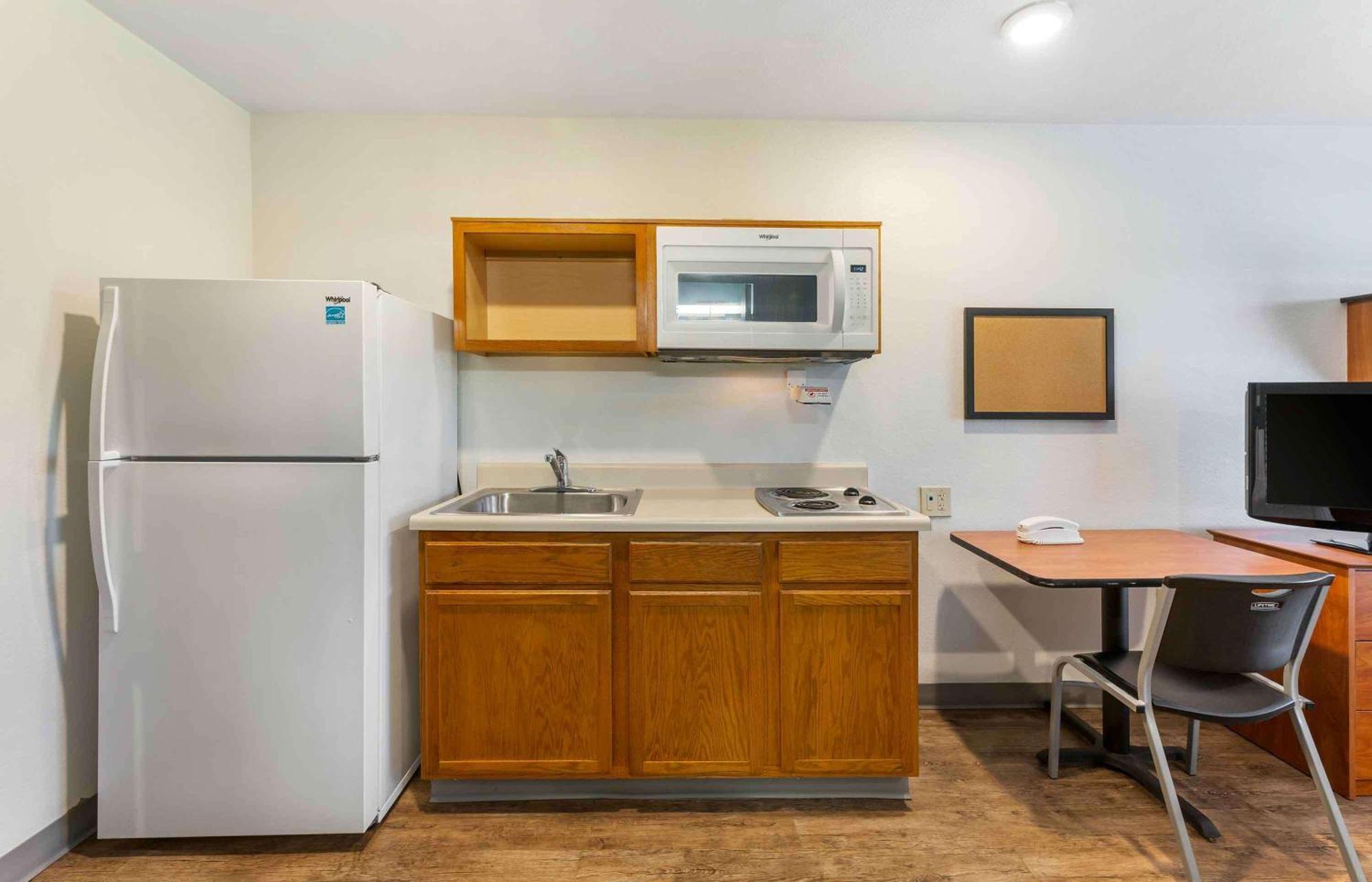 Extended Stay America Select Suites - Akron - South Portage Lakes ภายนอก รูปภาพ
